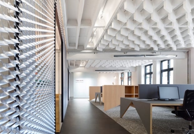Industrial lite for German office