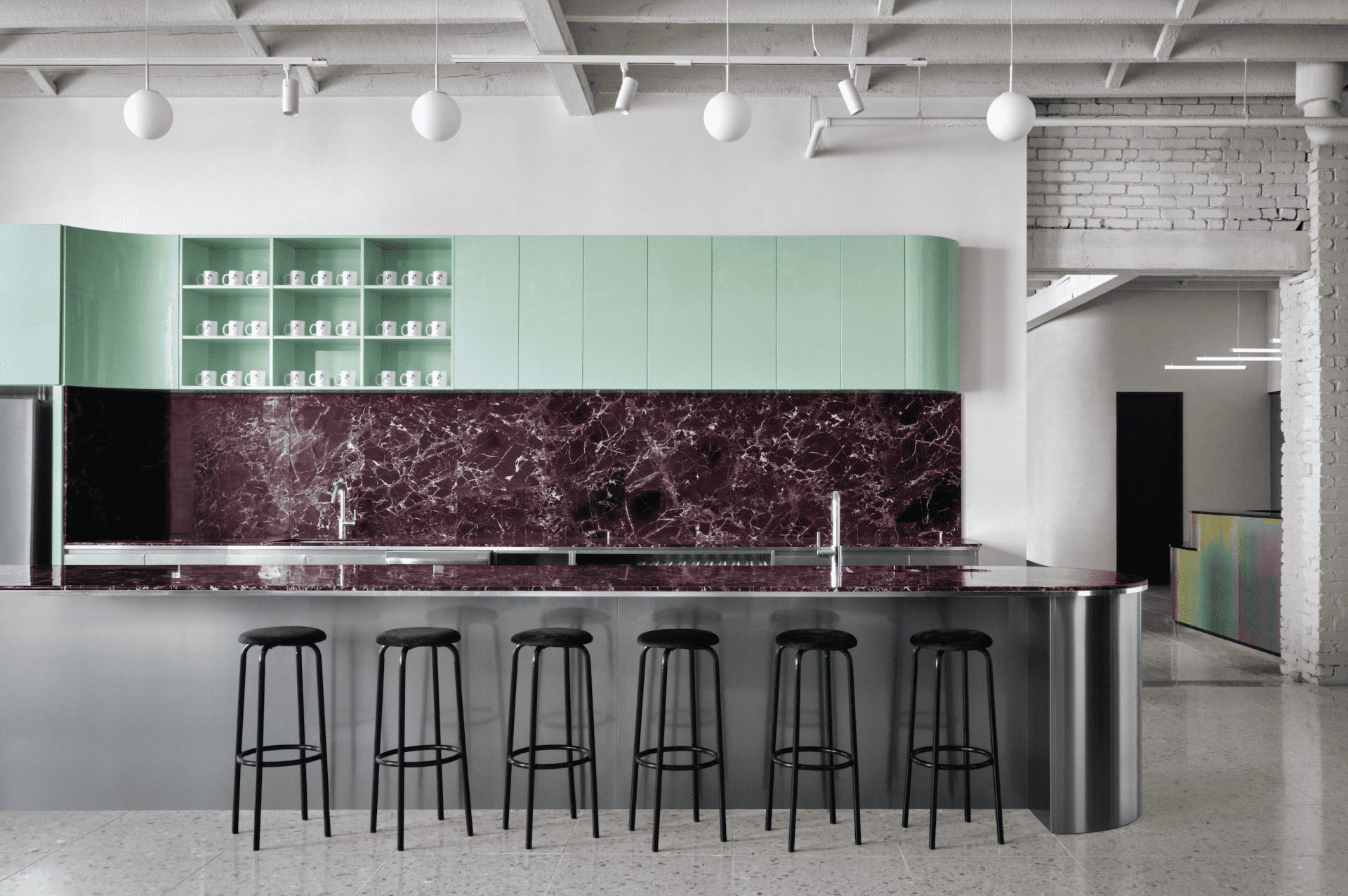 Ivy Studio, Spacial Office, Montreal, coworking Montreal, mint interior, Canada, workspace interior, interior design, kitchen, OnOffice magazine