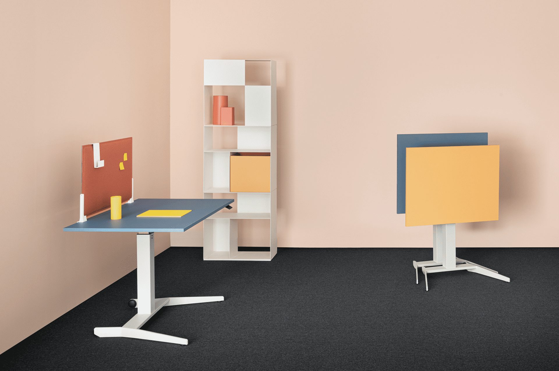 Mara, Follow Me table, height-adjustable table, workplace design, workplace interior, OnOffice magazine