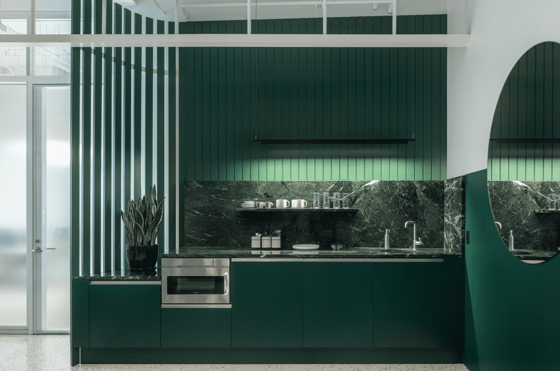 HHF, Kwong Von Glinow, Swiss Consulate, Chicago, Hancock Tower, workplace interiors, office design, office interiors, green office, OnOffice magazine
