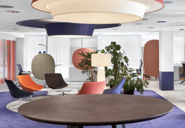 Stuttgart-based design studio Ippolito Fleitz Group creates an inspiring space for working at this vibrant HQ