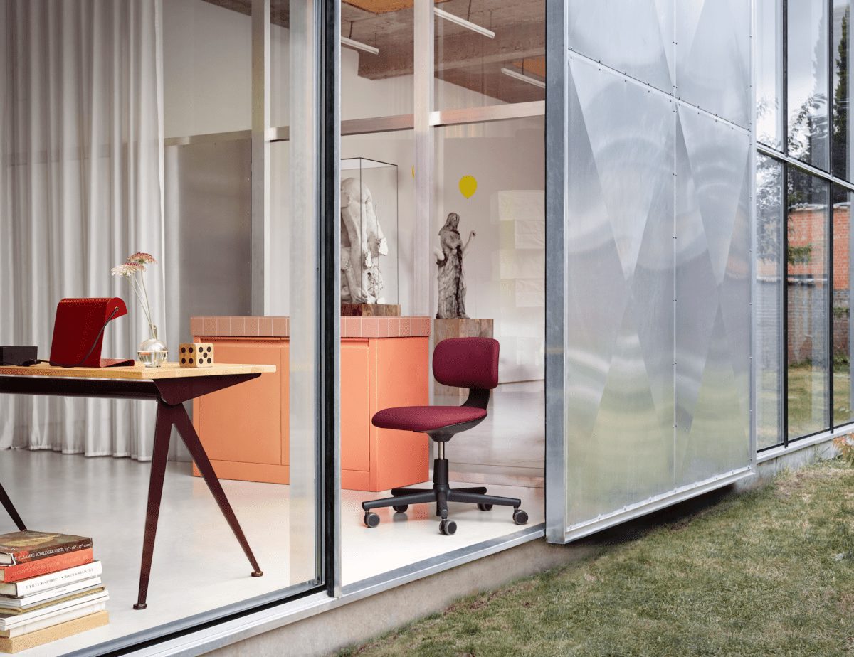 vitra, vitra rookie chair, ergonomics, office chair, workplace wellbeing, OnOffice magazine