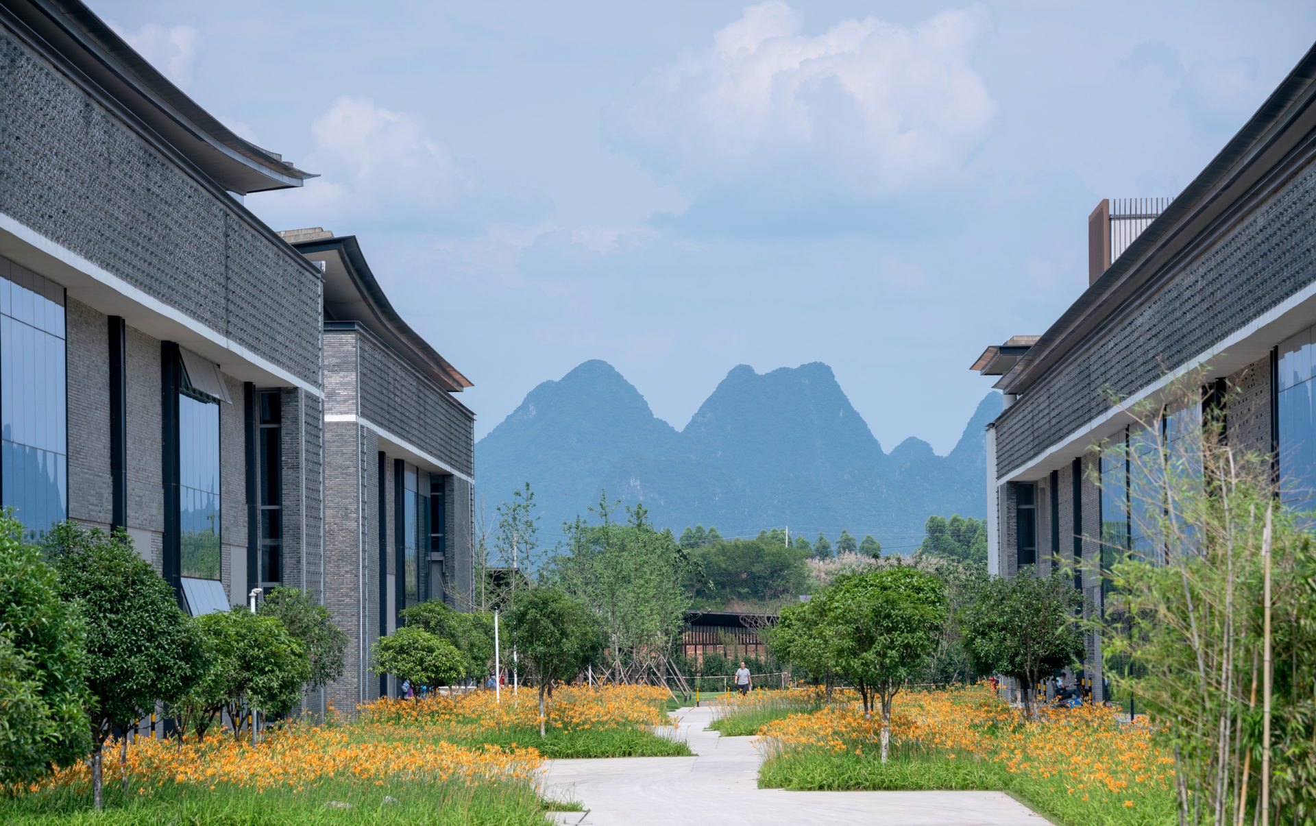 Ronald Lu & Partners on the necessity of nature in skyrises - Workplace | Design - Vimarsana News