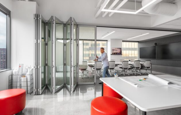 Living research on hybrid workplace design