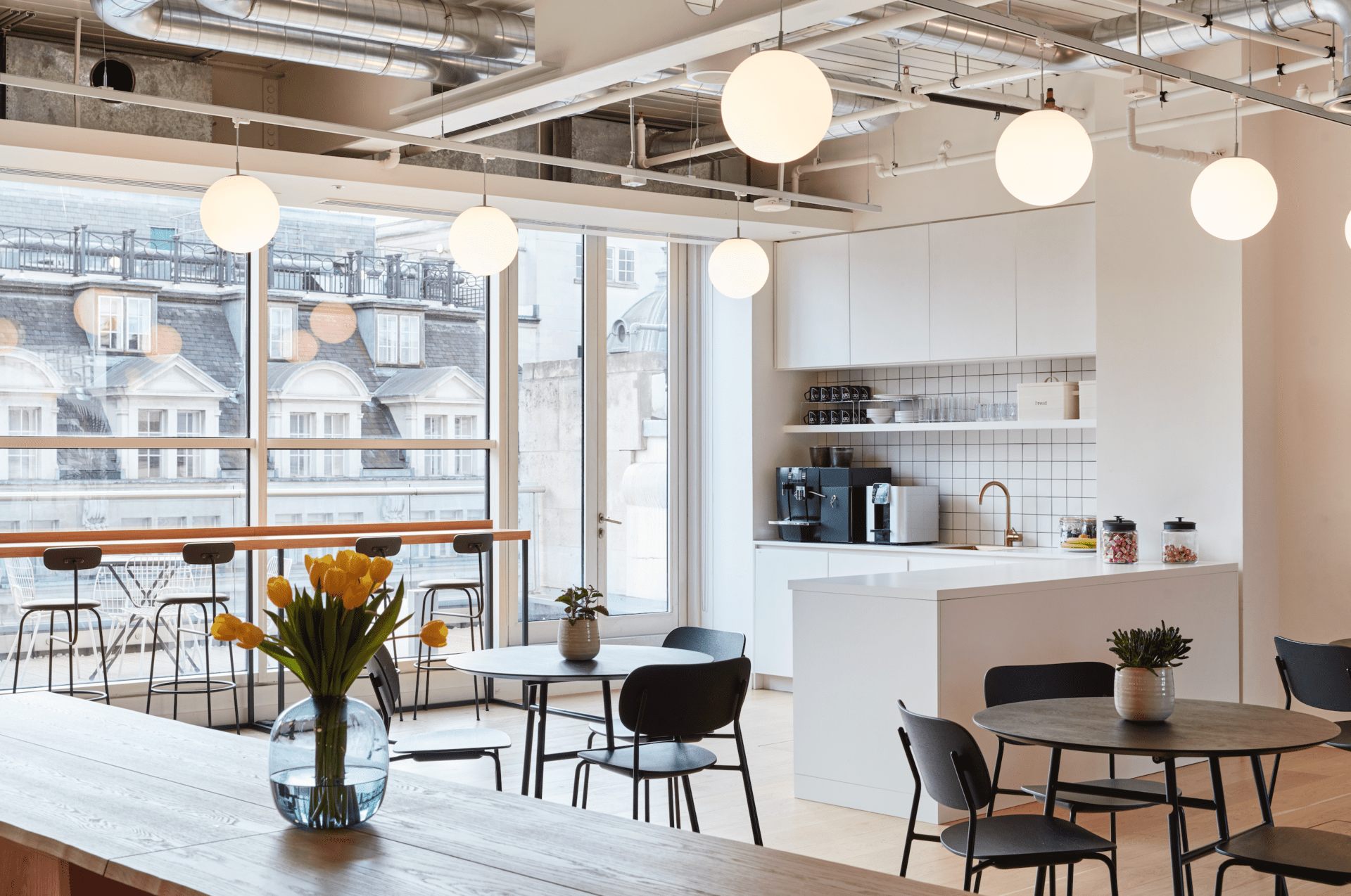 labs, london, office interior, workplace wellbeing, employee wellbeing, Hootsuite, OnOffice magazine