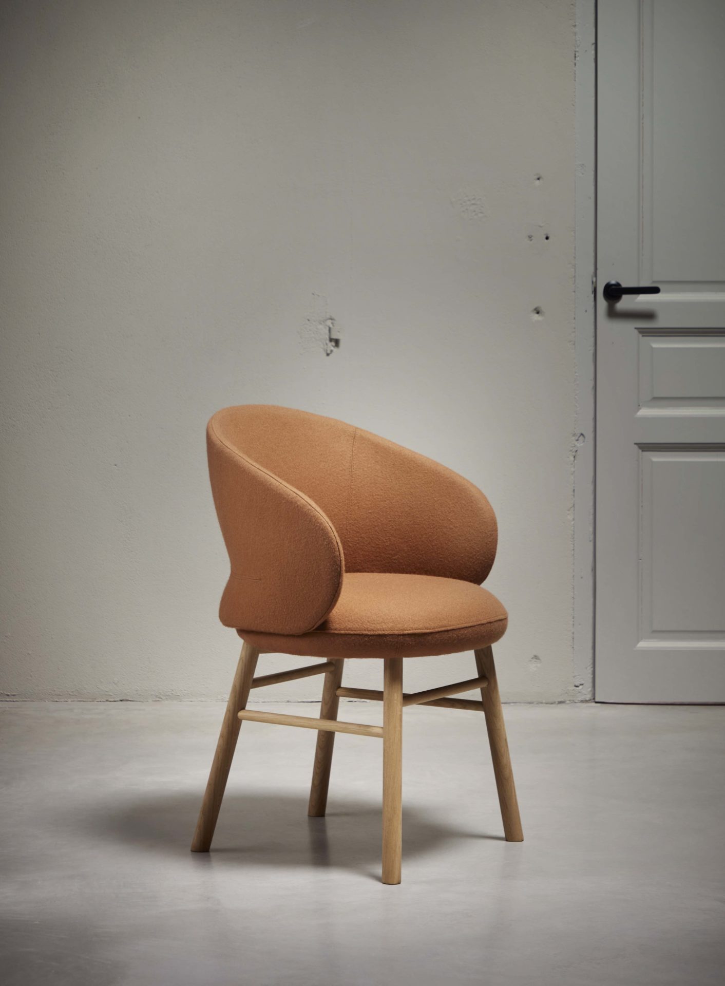 Alki upholstered chair