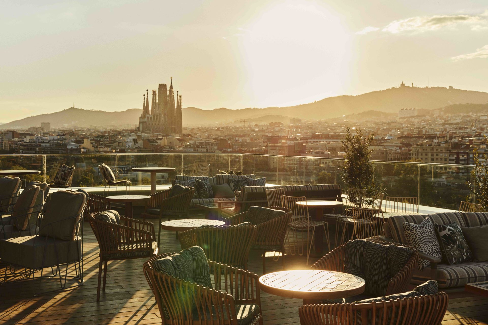 Rooftop dining with view of La Sagrada Familia