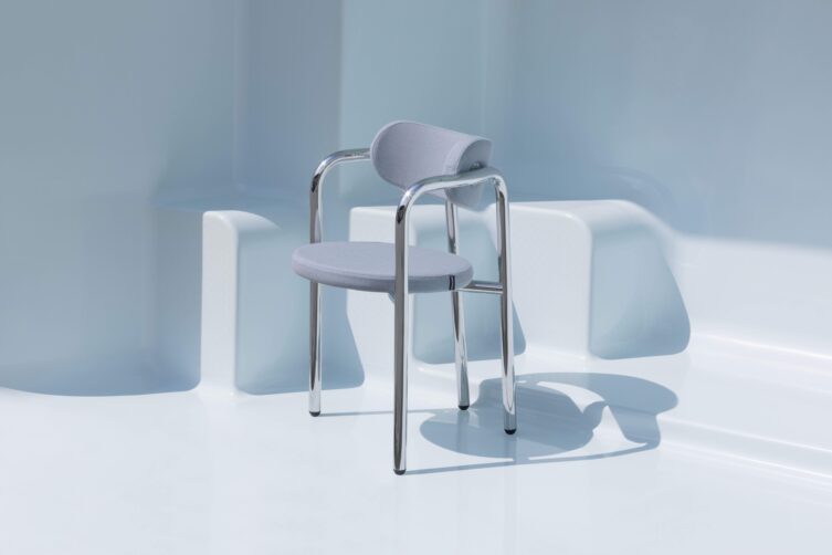 Blockbau blue chair